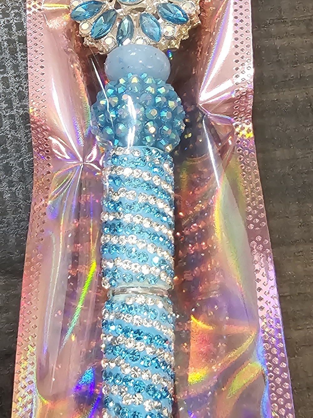 Handcrafted Teal Pen with Crystals and Extra Ink-New
